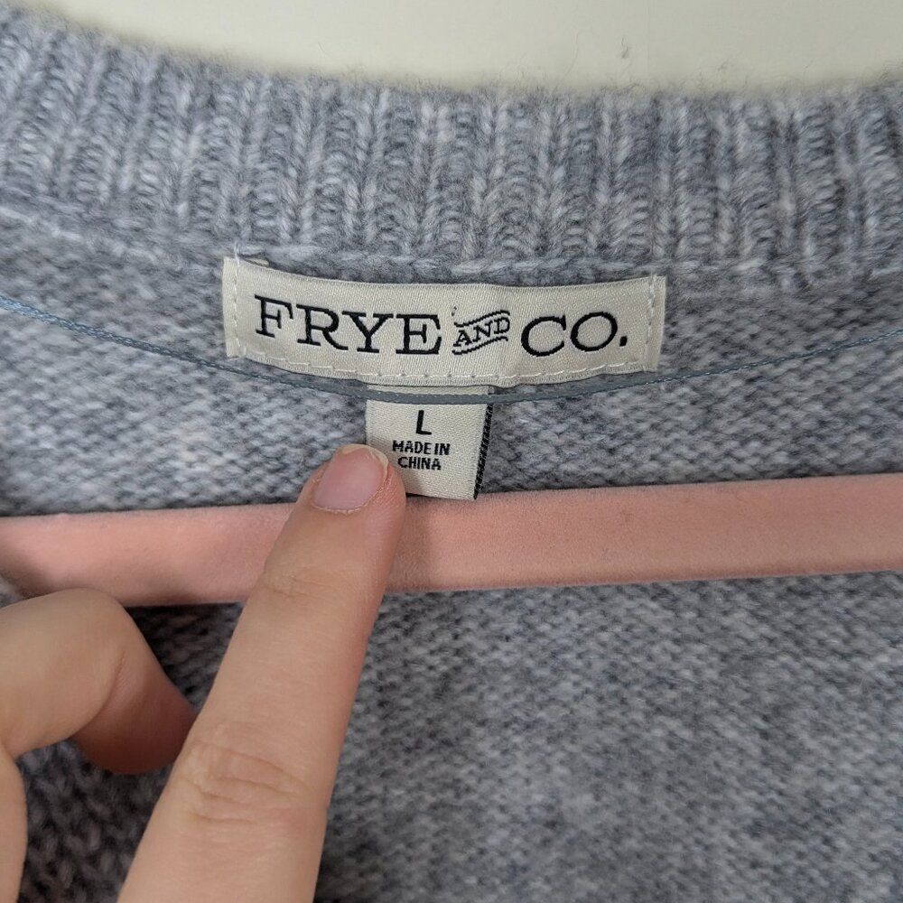 FRYE & CO. | Gray V-Neck Ribbed Sweater Size L - Picture 5 of 6